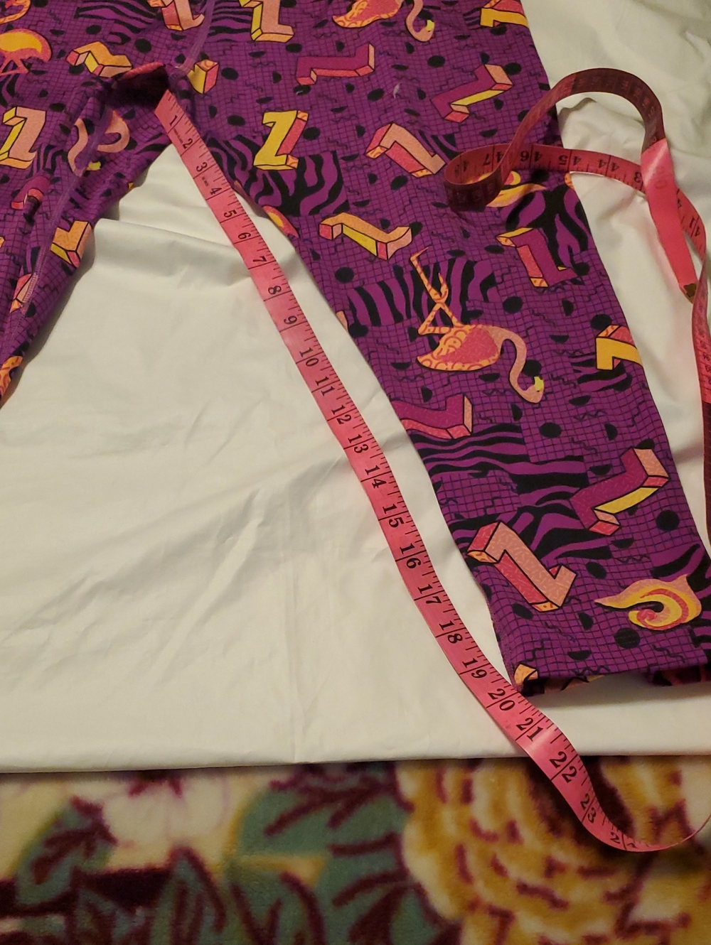 Size XL Zumbawear Purple Flamingo & Geometric Print Capri Leggings